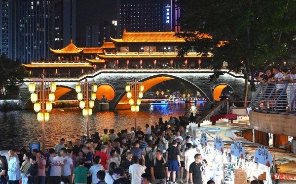 富兴配资 “五一”，火！成都，热！位居热门自驾游城市首位→